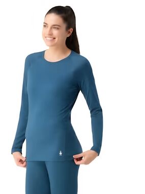 Smartwool Women's Long Sleeve Crewneck in Teal Blue